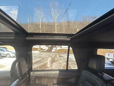 Used 2021 Ford Expedition Max Limited image 24