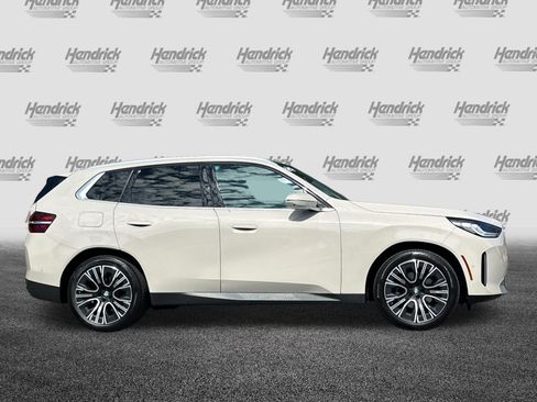 Used 2025 BMW X3 xDrive30i w/ Premium Package image 3