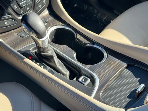 Used 2020 Buick Envision Preferred image 18