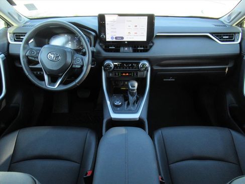 Used 2024 Toyota RAV4 Limited image 13