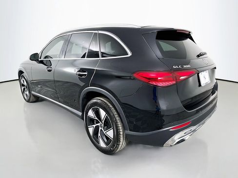 Used 2024 Mercedes-Benz GLC 300 4MATIC image 7