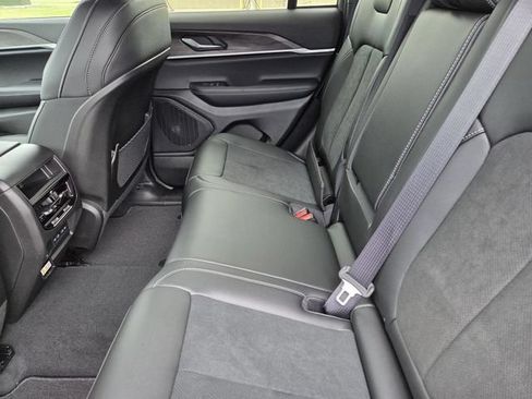 New 2026 Jeep Grand Cherokee Altitude RWD image 25
