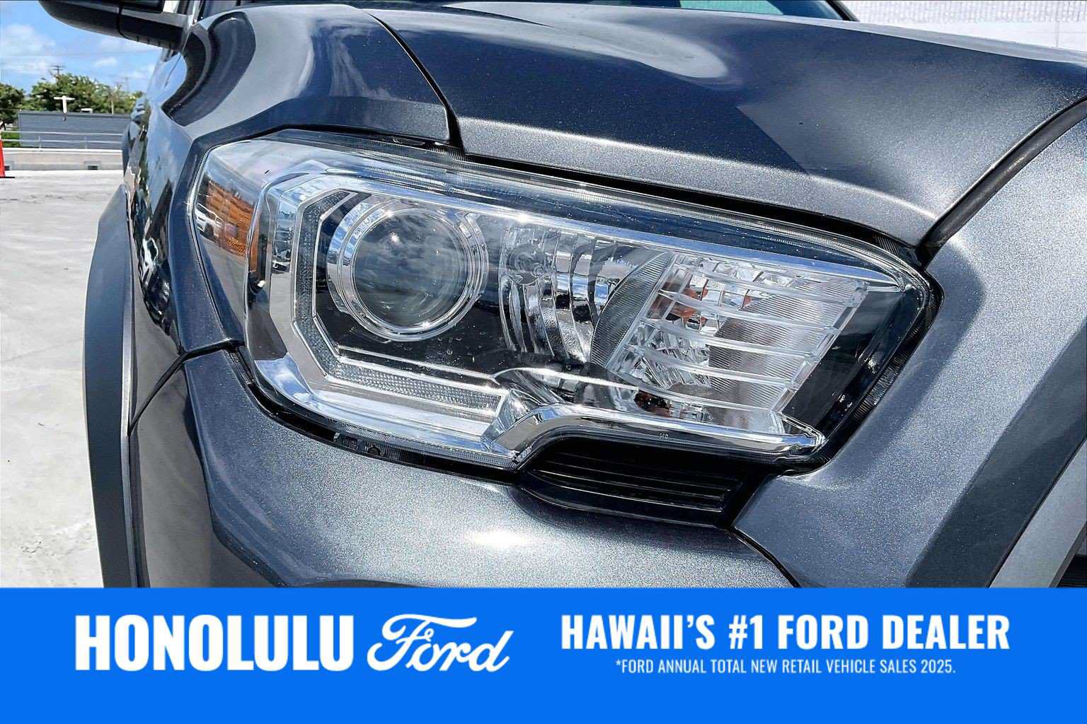 Used 2020 Toyota Tacoma TRD Off-Road AWD/4WD image 31