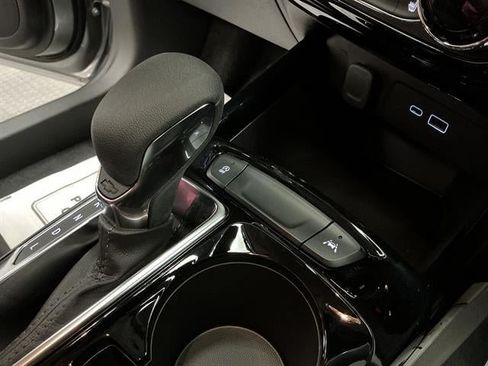 New 2026 Chevrolet Trax LT w/ LT Convenience Package FWD image 17