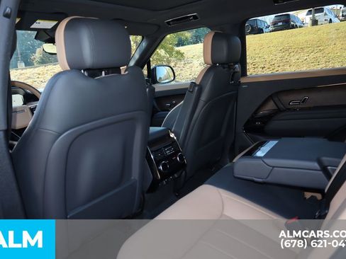 Used 2023 Land Rover Range Rover Sport SE Dynamic image 17