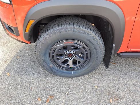 New 2025 Nissan Frontier PRO-4X image 28