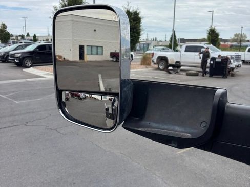 Used 2022 RAM 3500 Laramie AWD/4WD image 4