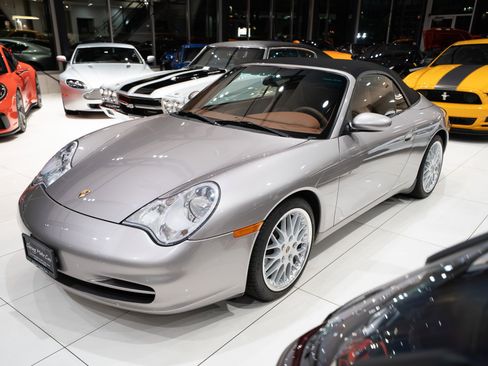 Used 2002 Porsche 911 Cabriolet image 33