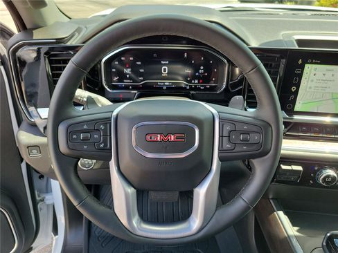 Used 2025 GMC Sierra 1500 SLT w/ SLT Premium Plus Package AWD/4WD image 22