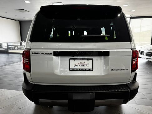 Used 2025 Toyota Land Cruiser w/ Premium Package AWD/4WD image 3