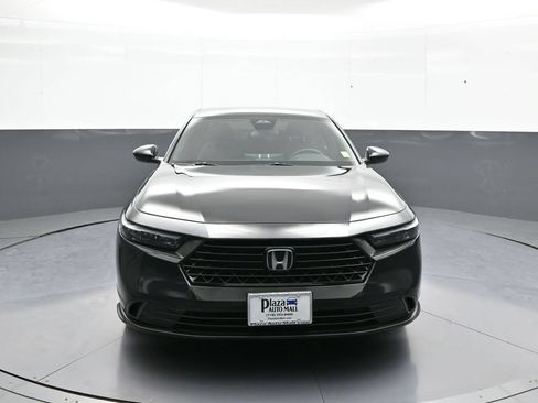 Used 2025 Honda Accord Sport image 2