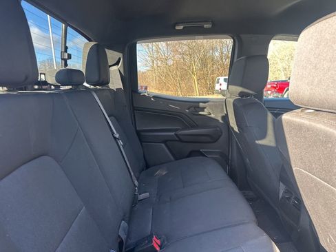 Used 2023 Chevrolet Colorado Trail Boss w/ Technology Package image 12