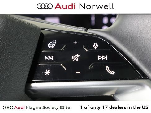 Used 2025 Audi Q5 Premium w/ Convenience Package AWD/4WD image 30