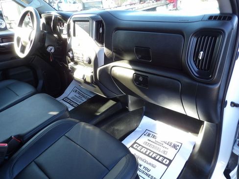 Used 2021 GMC Sierra 3500 4x4 Crew Cab w/ Convenience Package image 38