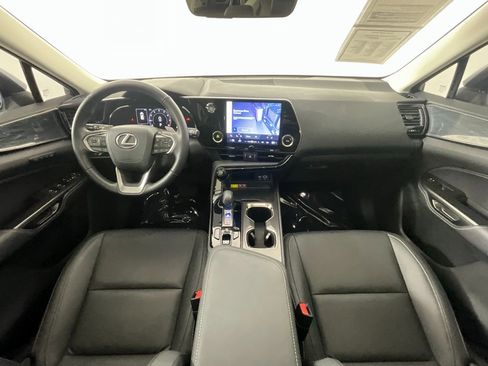 Used 2024 Lexus NX 250 FWD w/ Premium Package image 10
