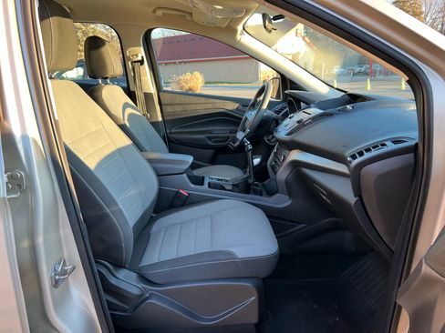 Used 2017 Ford Escape S image 19