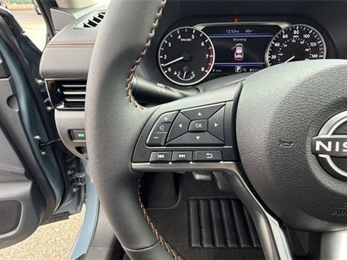 New 2025 Nissan Sentra SR image 27