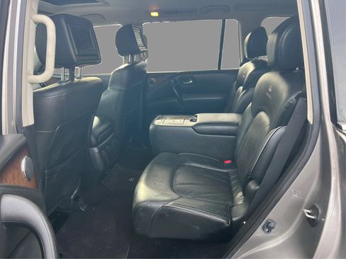 Used 2013 INFINITI QX56 4WD w/ Deluxe Touring Pkg image 11