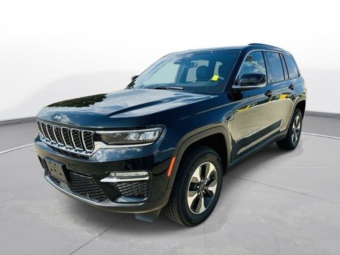 New 2024 Jeep Grand Cherokee Limited 4xe w/ Luxury Tech Group II image 34