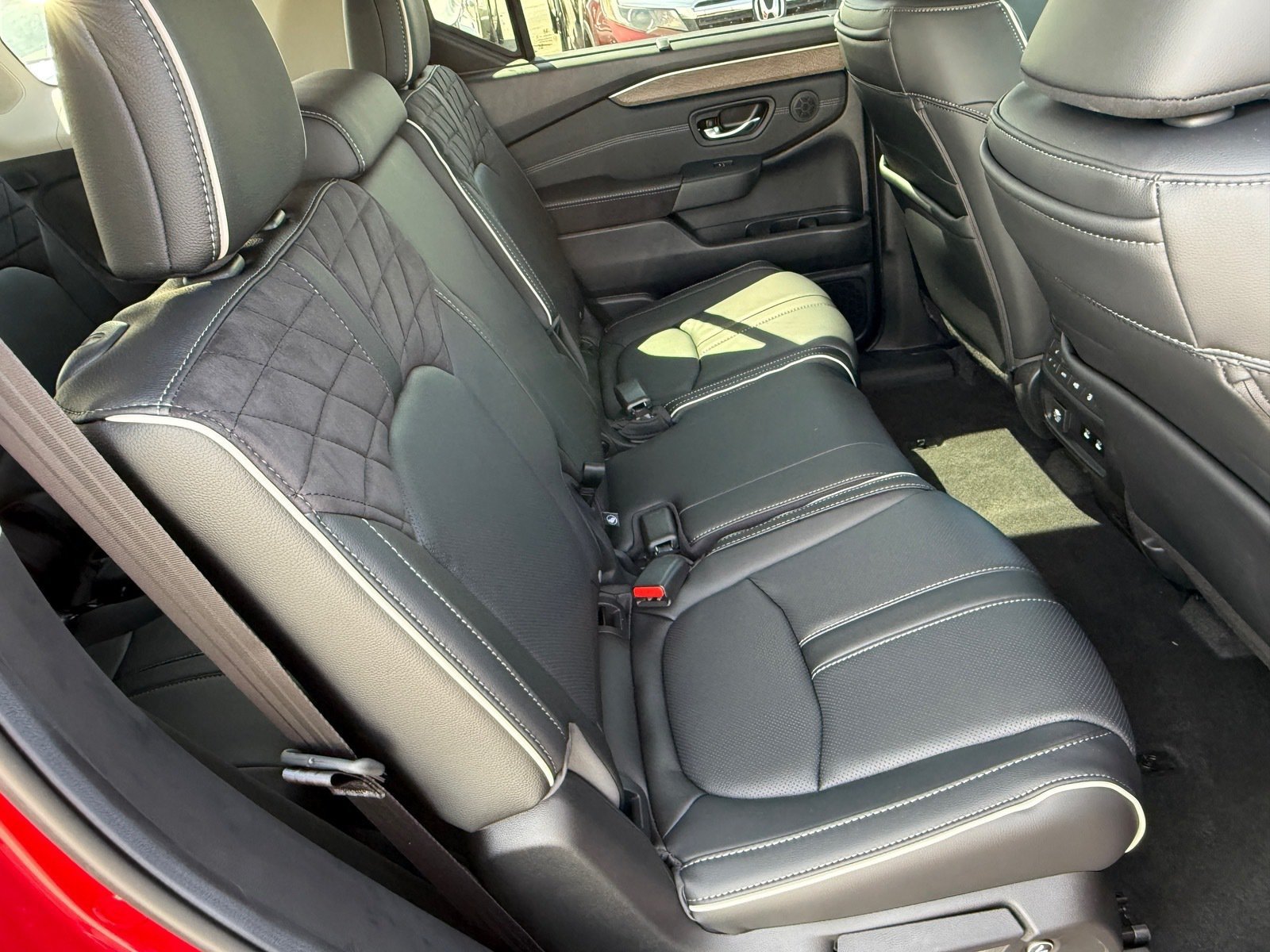 New 2026 Honda Pilot Elite image 26