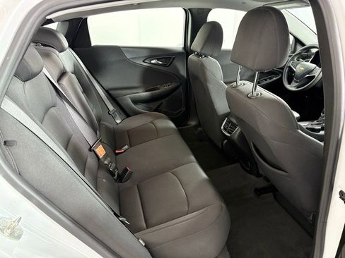 Used 2024 Chevrolet Malibu LT image 40