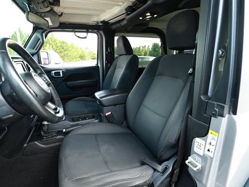 Used 2019 Jeep Wrangler Sport AWD/4WD image 22