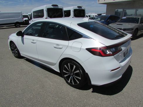 Used 2023 Honda Civic EX-L image 8