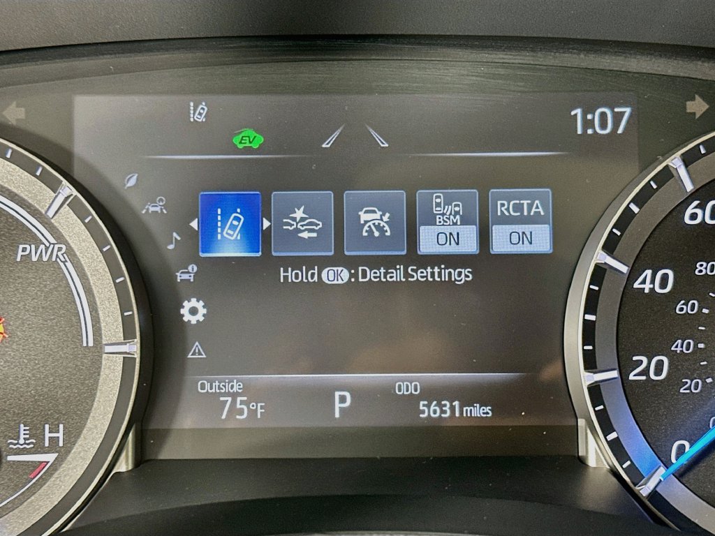 Used 2026 Toyota Highlander XLE AWD/4WD image 12