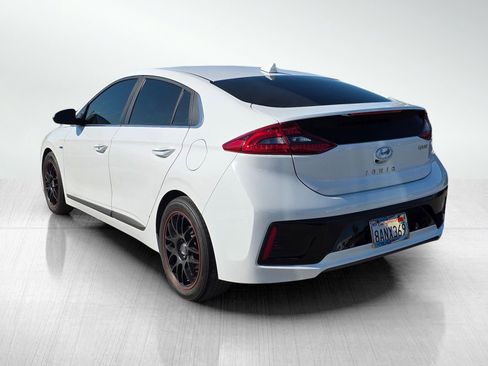 Used 2017 Hyundai Ioniq Limited image 5