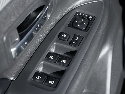 Used 2019 Mitsubishi Outlander SEL image 17