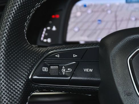 Used 2024 Audi SQ8 Prestige w/ Prestige Package image 47