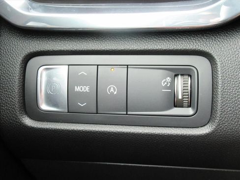 Used 2024 GMC Acadia Elevation w/ Luxury Package FWD image 21