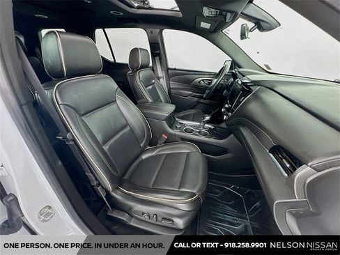 Used 2023 Chevrolet Traverse Premier w/ Redline Edition image 31
