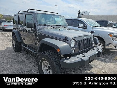 Used 2018 Jeep Wrangler Unlimited Sport image 1