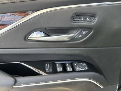 Used 2022 Cadillac Escalade Luxury RWD image 20
