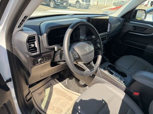Used 2025 Ford Bronco Sport Badlands image 20