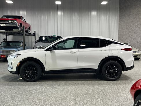 New 2026 Buick Envista Sport Touring w/ Convenience I Package image 2