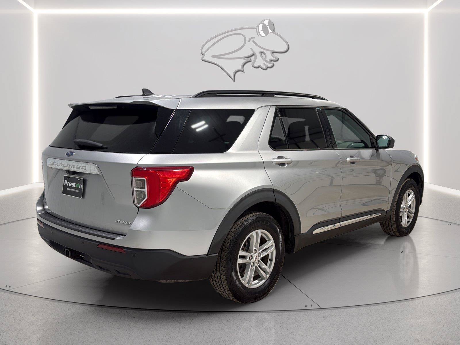 Certified 2021 Ford Explorer XLT w/ Class III Trailer Tow Package AWD/4WD image 5