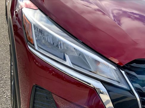 Used 2024 Nissan Kicks SV image 27