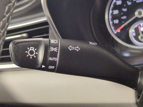 Used 2023 Genesis G70 2.0T w/ Sport Prestige Package image 29