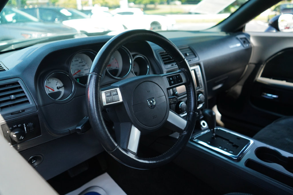 Used 2008 Dodge Challenger SRT8 RWD image 5