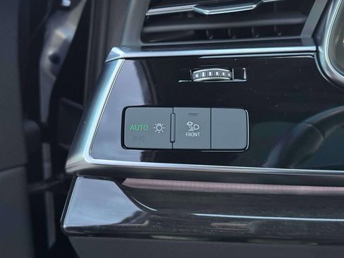 Used 2023 Audi Q7 2.0T Premium w/ Towing Package image 19