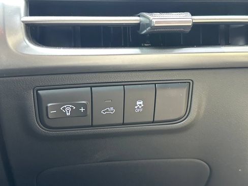 Used 2025 Hyundai Santa Cruz SEL FWD image 19