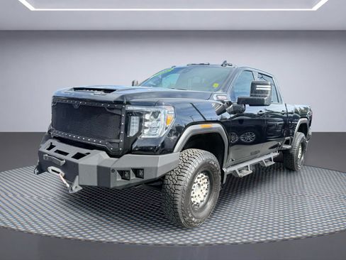 Used 2020 GMC Sierra 3500 AT4 w/ AT4 Premium Package AWD/4WD image 2