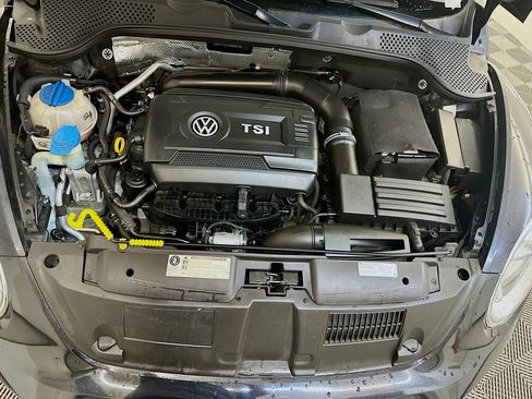 Used 2016 Volkswagen Beetle 1.8T FWD image 31