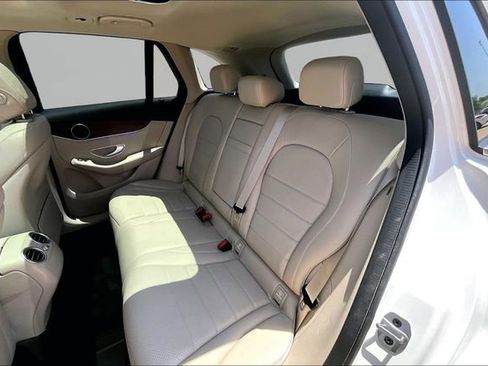 Used 2022 Mercedes-Benz GLC 300 4MATIC image 28