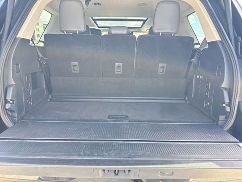 Used 2025 Ford Expedition Active AWD/4WD image 32