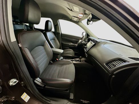 Used 2024 Mitsubishi Outlander Sport AWD image 31