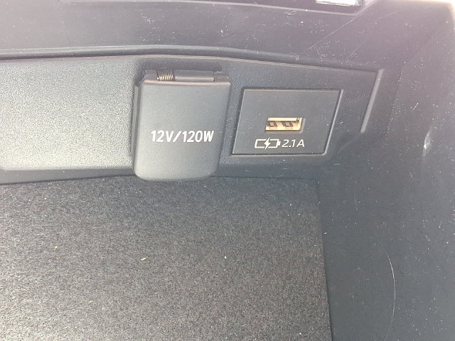 Used 2021 Toyota Corolla LE FWD image 24