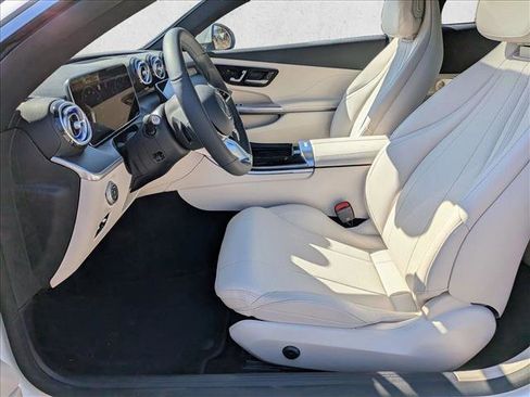 Used 2026 Mercedes-Benz CLE 300 4MATIC Coupe image 17